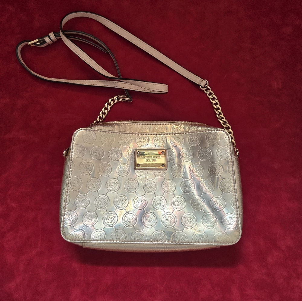 Michael Kors Jet Set Travel Crossbody Bag